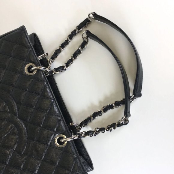 Chanel GST Tote - Picture 4 of 6